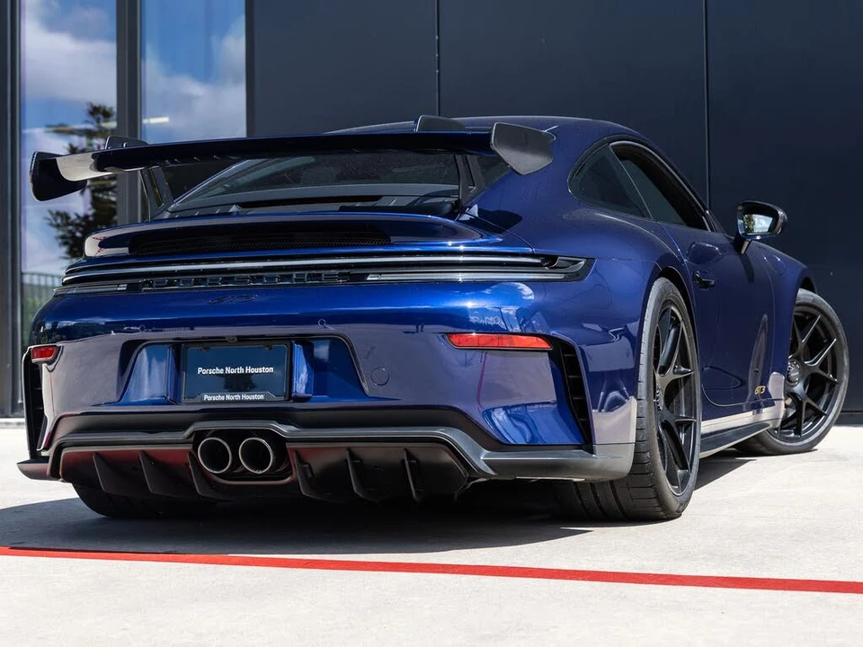 2026 Porsche 992 GT3 - Image 11 of 31