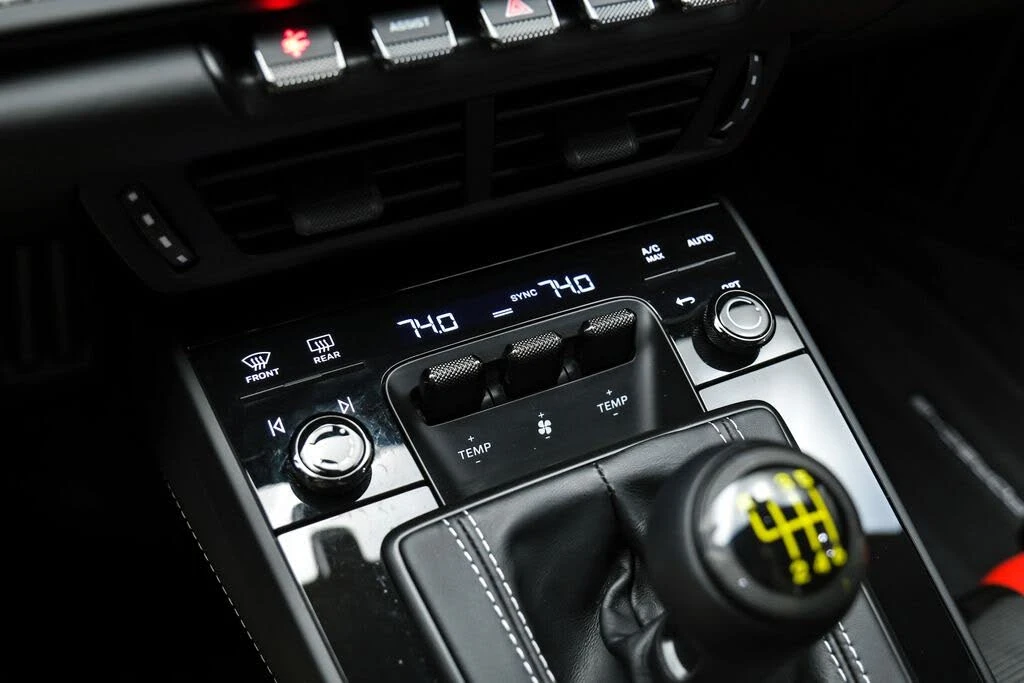 2026 Porsche 992 GT3 - Image 26 of 31