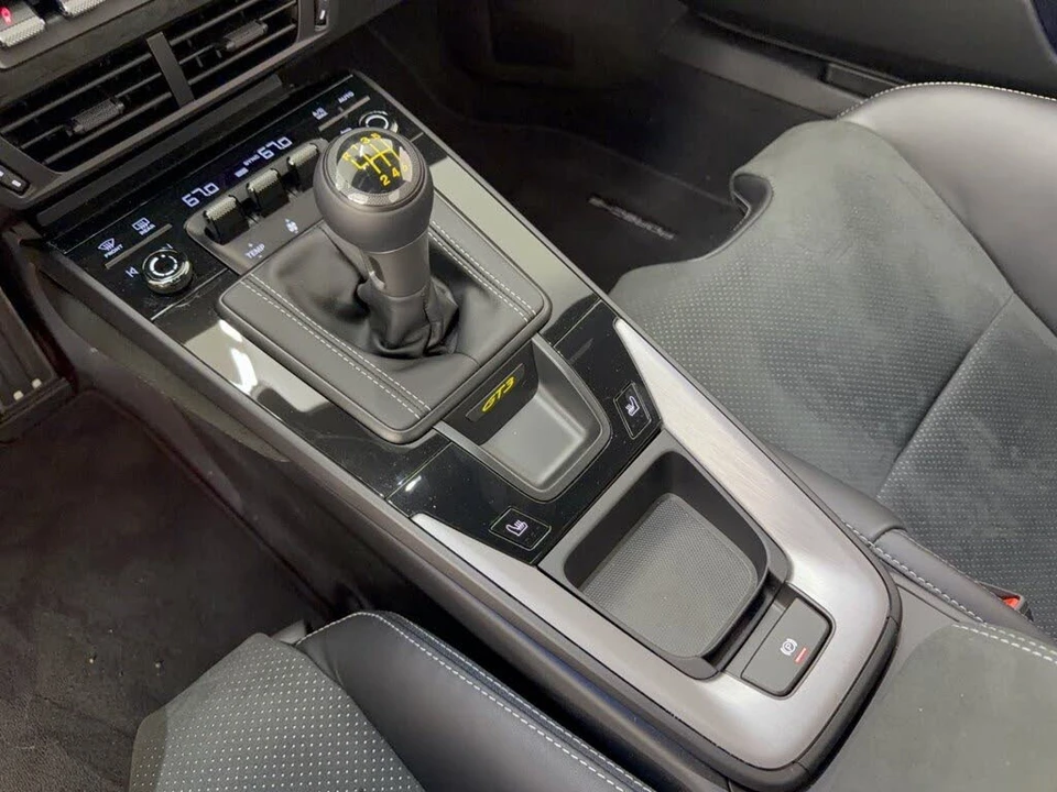 2026 Porsche 992 GT3 - Image 20 of 25