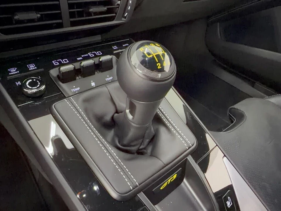 2026 Porsche 992 GT3 - Image 19 of 25