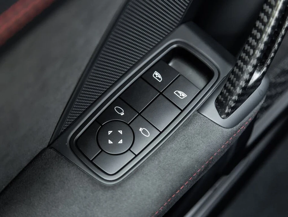 2026 Porsche 992 GT3 - Image 19 of 31
