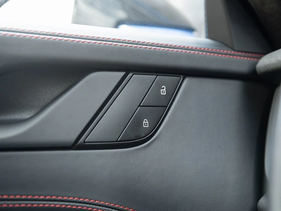 2026 Porsche 992 GT3 - Image 18 of 31