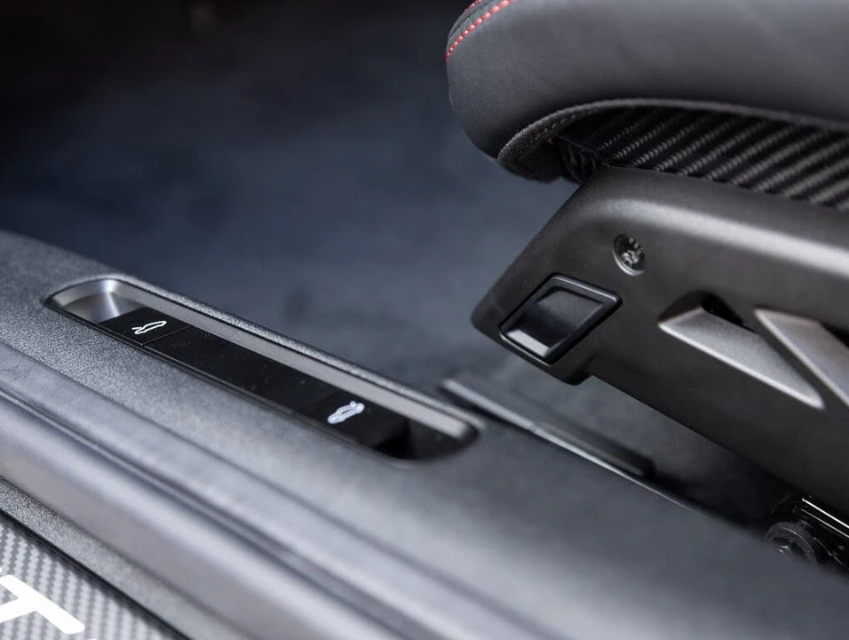 2026 Porsche 992 GT3 - Image 22 of 31