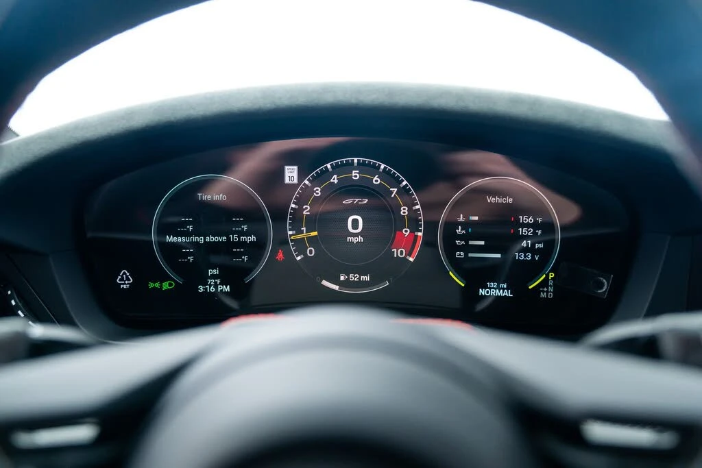 2026 Porsche 992 GT3 - Image 25 of 31