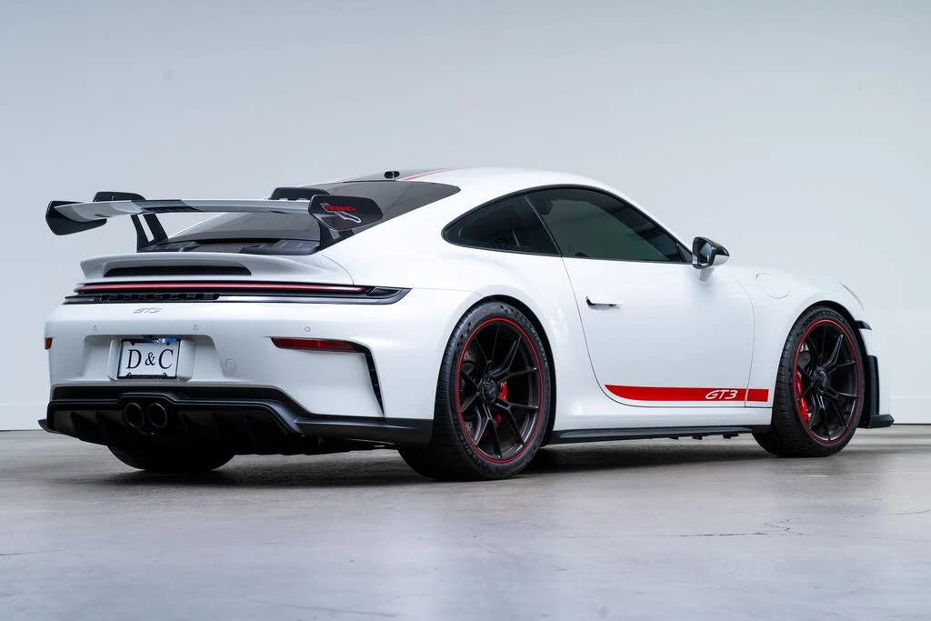 2026 Porsche 992 GT3 - Image 7 of 31