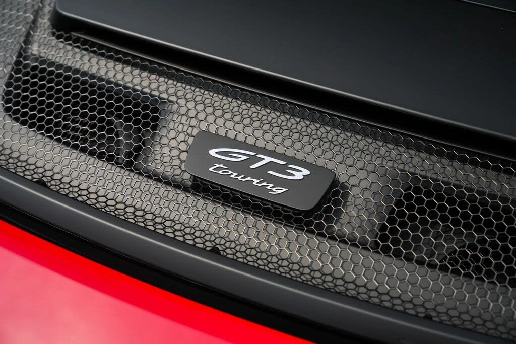 2026 Porsche 992 GT3 - Image 16 of 31