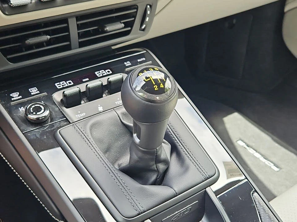 2026 Porsche 992 GT3 - Image 29 of 31