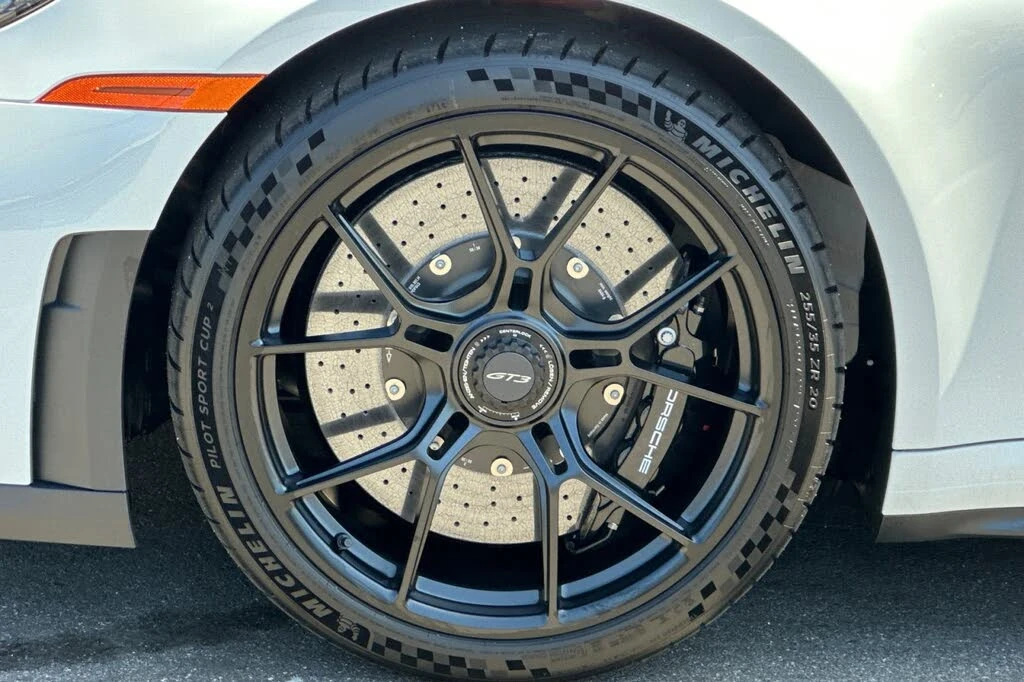 2026 Porsche 992 GT3 - Image 26 of 28