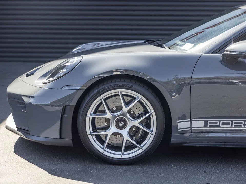 2026 Porsche 992 GT3 - Image 27 of 28