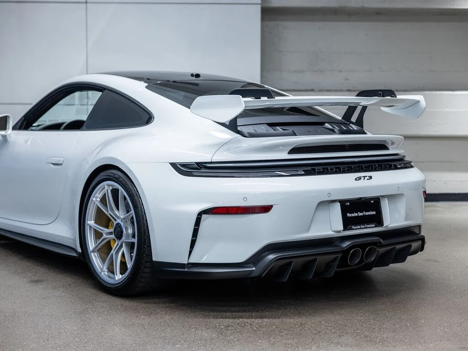 2026 Porsche 992 GT3 - Image 28 of 31