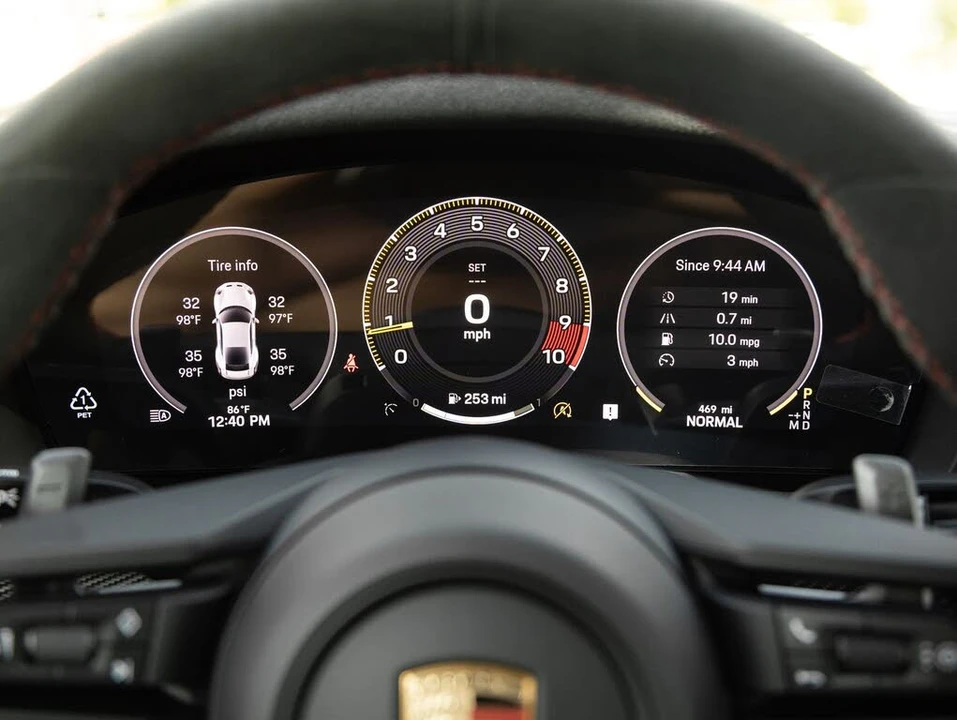 2026 Porsche 992 GT3 - Image 14 of 31