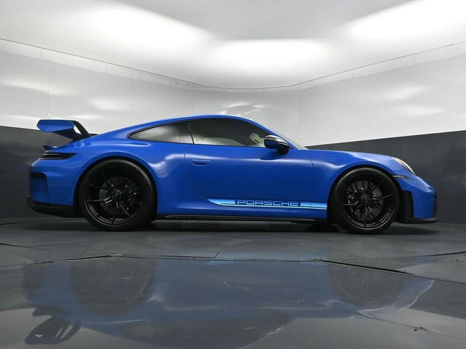 2026 Porsche 992 GT3 - Image 27 of 31