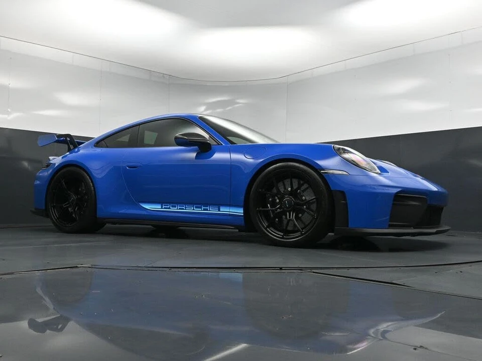 2026 Porsche 992 GT3 - Image 28 of 31