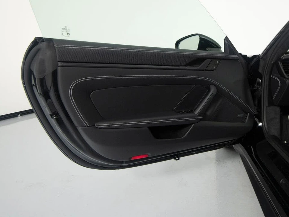 2026 Porsche 992 GT3 - Image 19 of 31