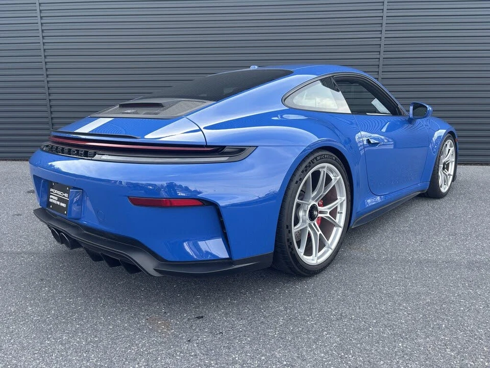 2026 Porsche 992 GT3 - Image 5 of 6