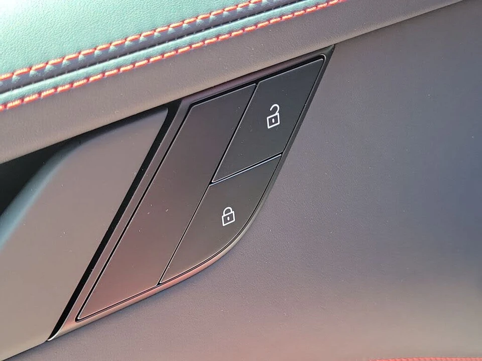2026 Porsche 992 GT3 - Image 24 of 31