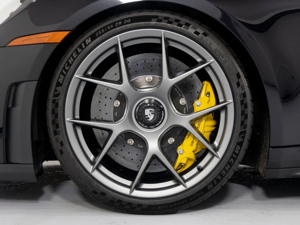 2026 Porsche 992 GT3 - Image 15 of 31