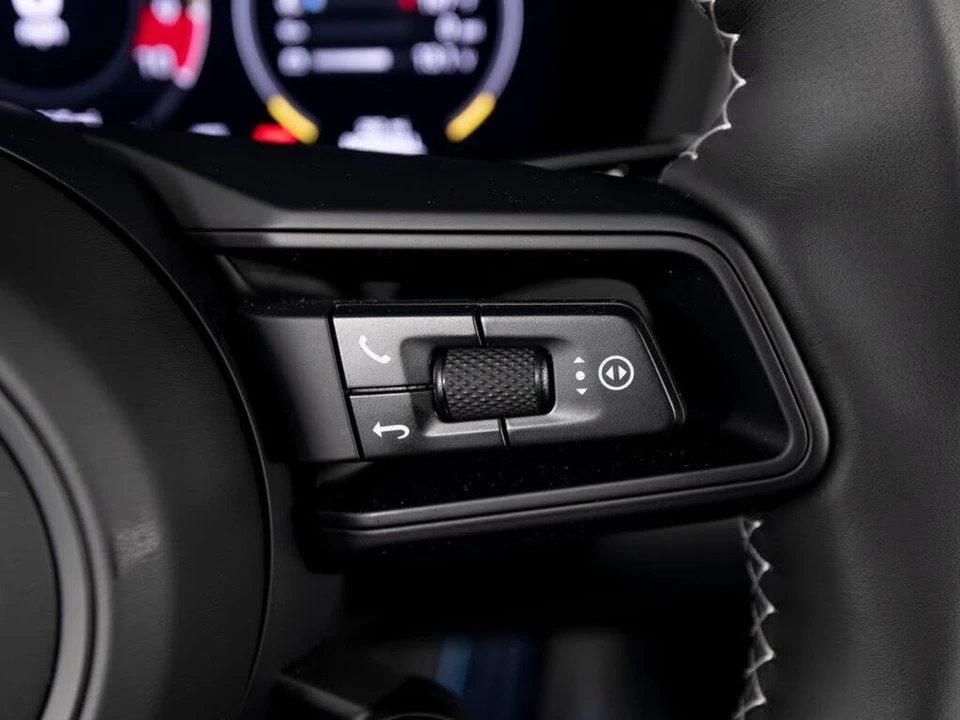 2026 Porsche 992 GT3 - Image 26 of 31