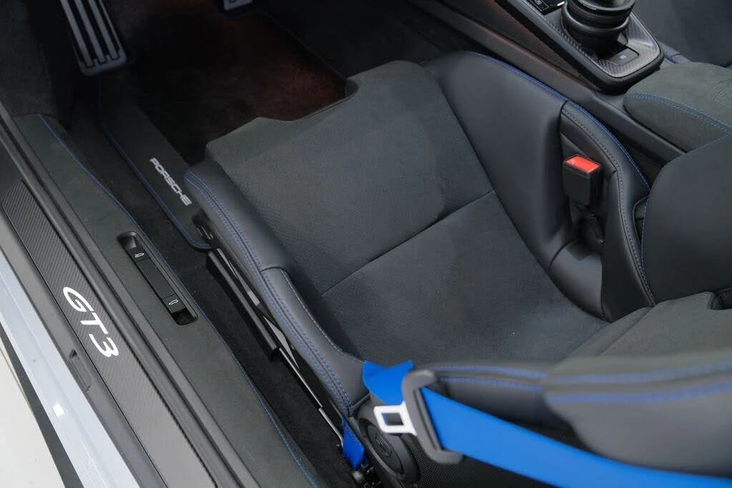2026 Porsche 992 GT3 - Image 13 of 31