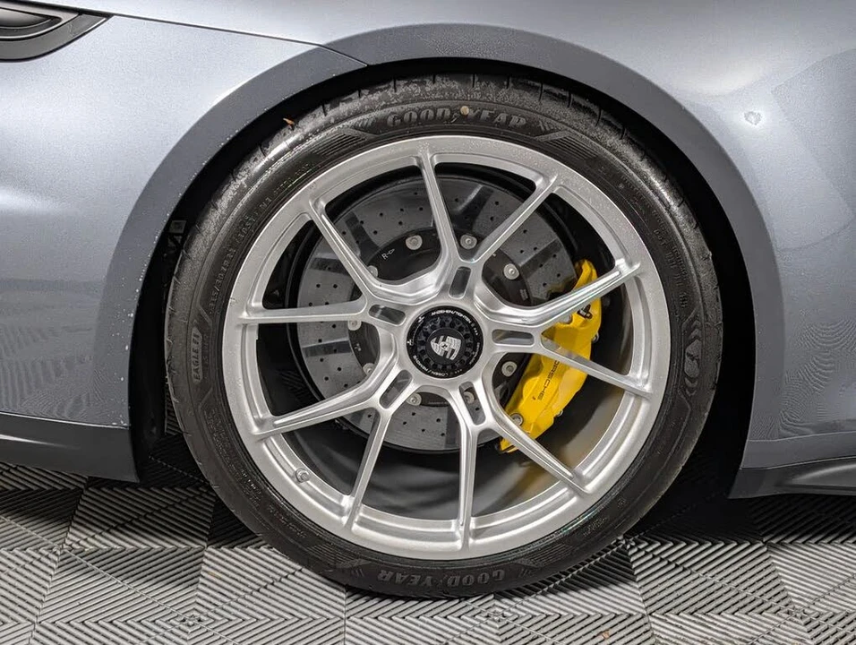 2026 Porsche 992 GT3 - Image 13 of 31