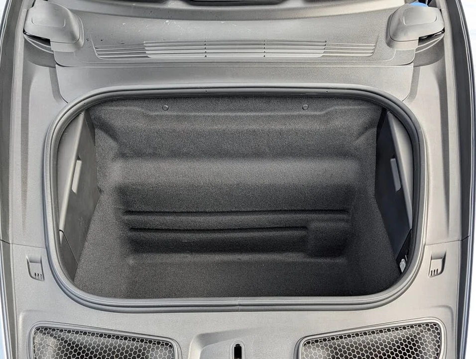 2026 Porsche 992 GT3 - Image 17 of 31