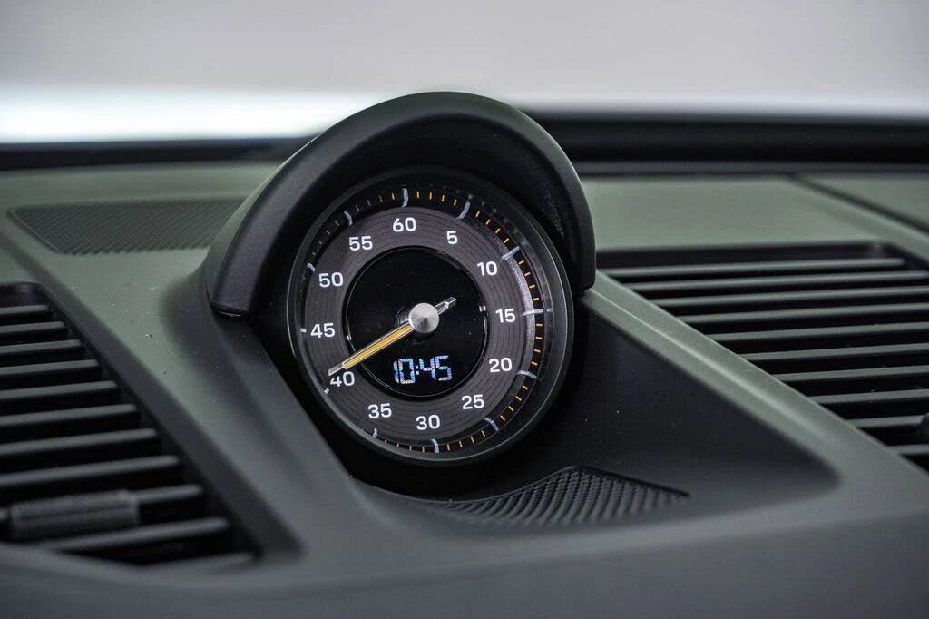 2026 Porsche 992 GT3 - Image 27 of 31