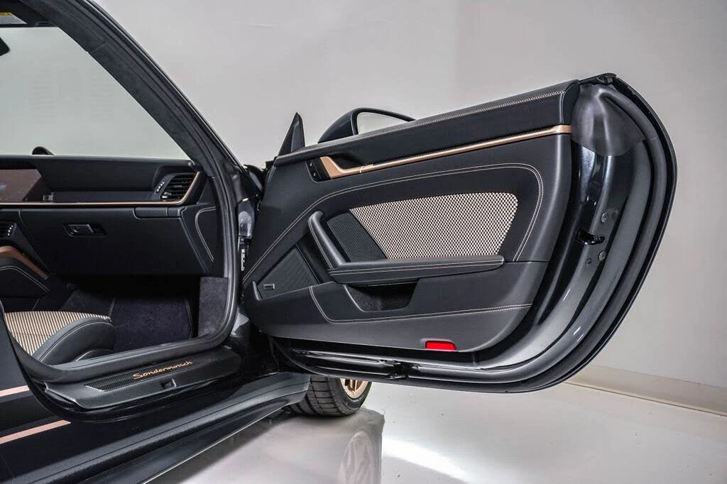 2026 Porsche 992 GT3 - Image 19 of 31