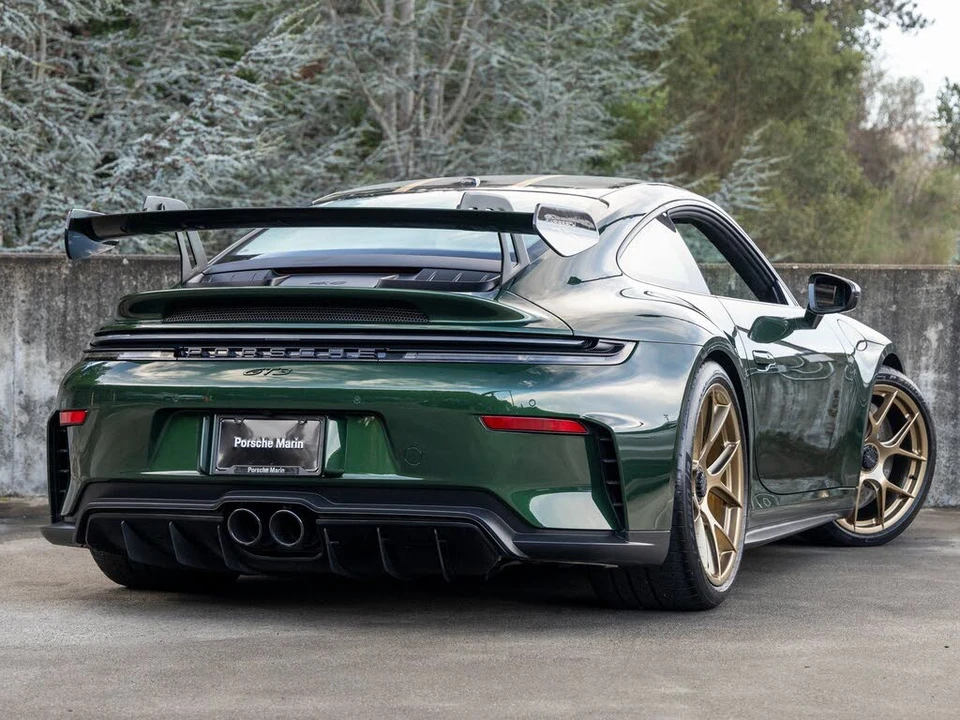 2026 Porsche 992 GT3 - Image 11 of 31
