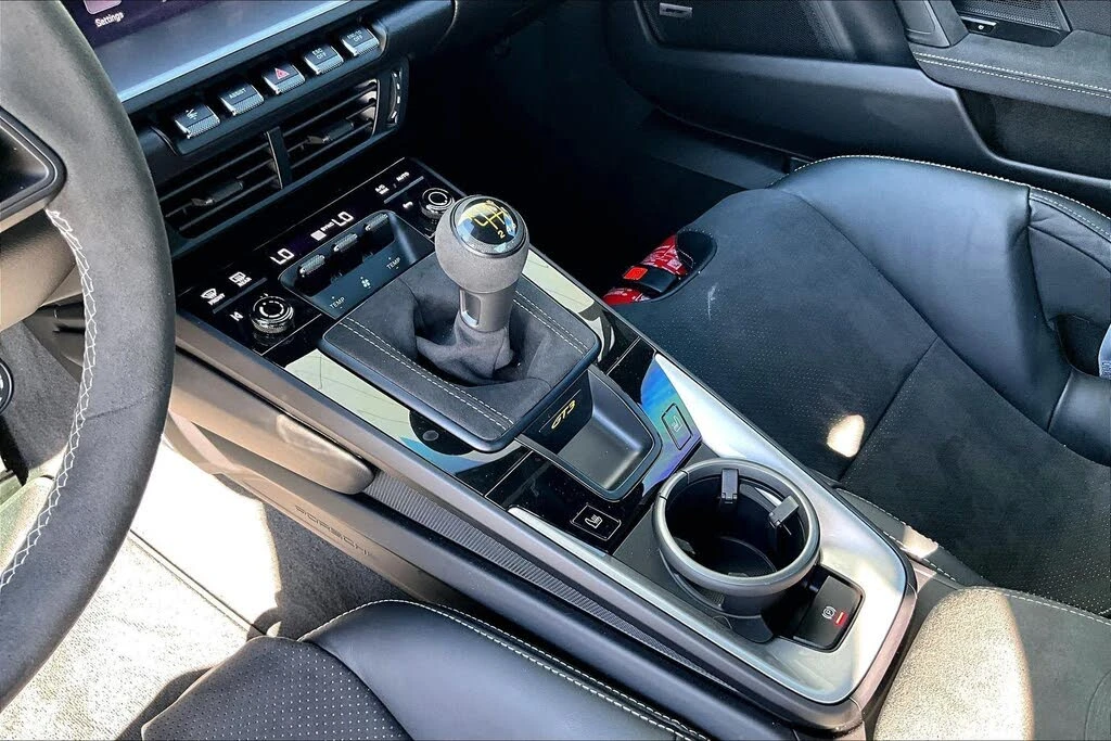 2026 Porsche 992 GT3 - Image 15 of 27
