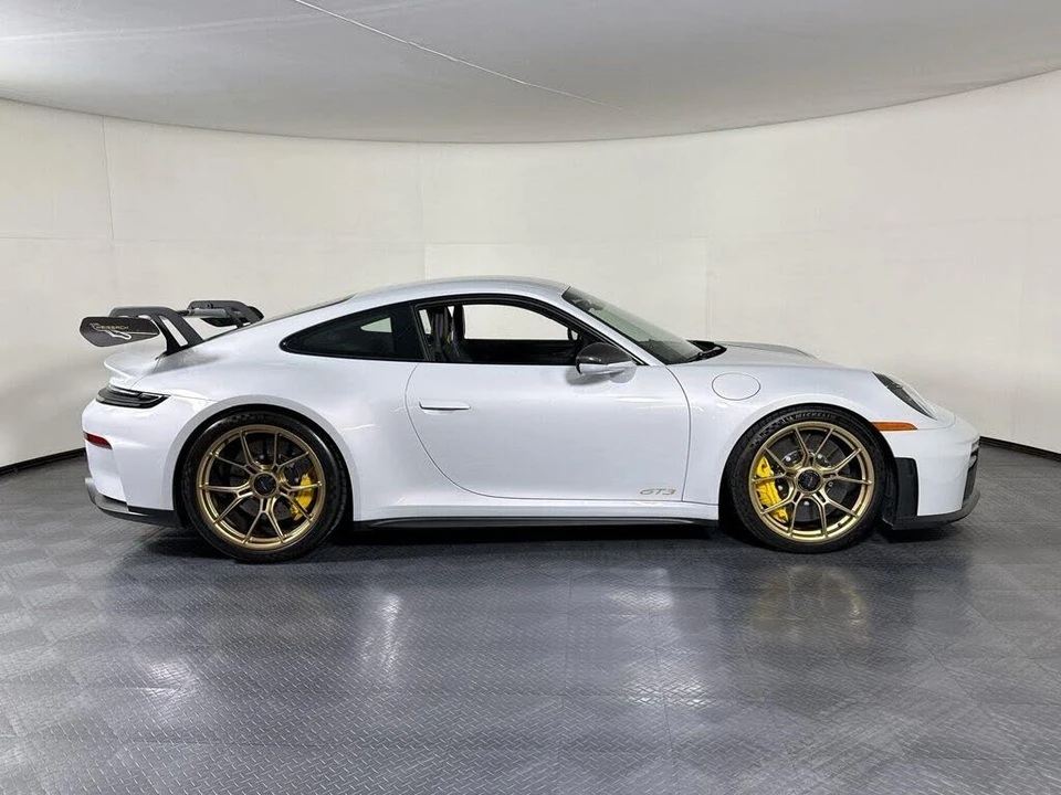 2026 Porsche 992 GT3 - Image 8 of 31