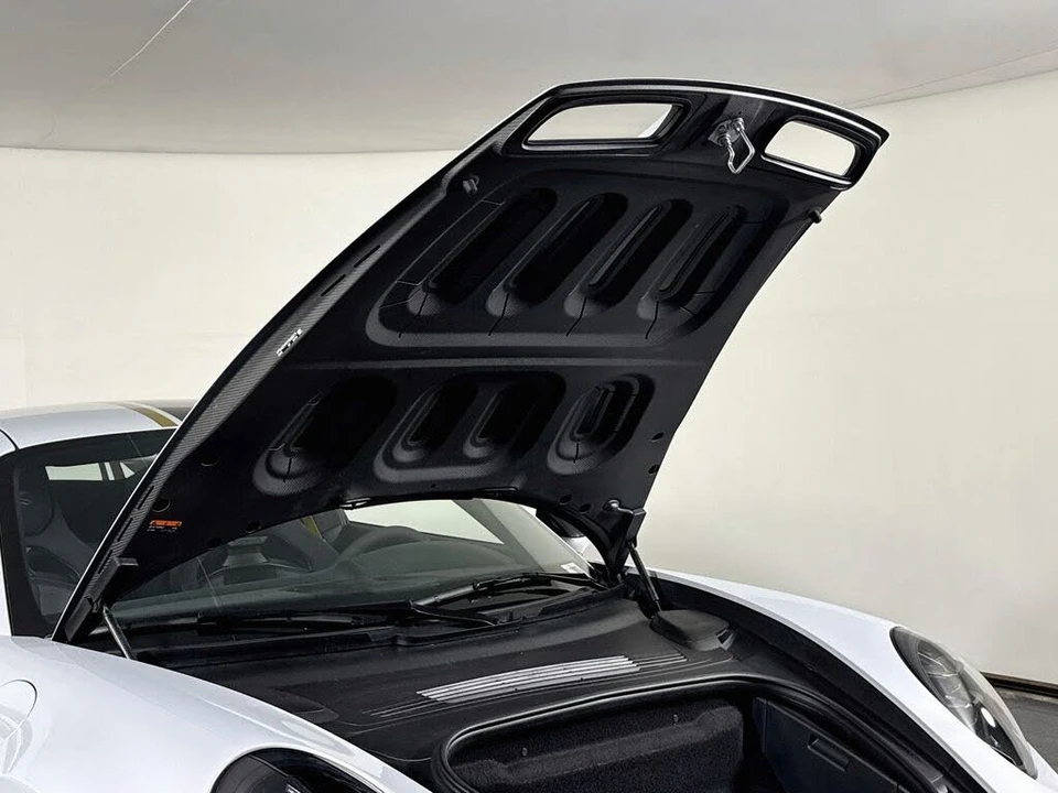 2026 Porsche 992 GT3 - Image 29 of 31
