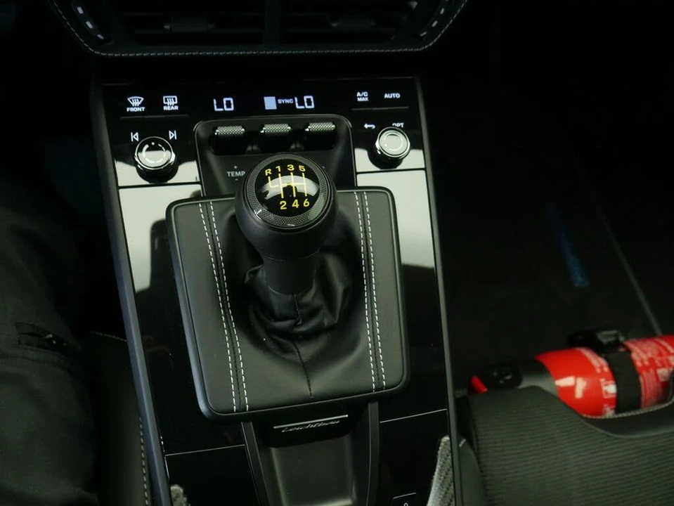 2026 Porsche 992 GT3 - Image 25 of 31