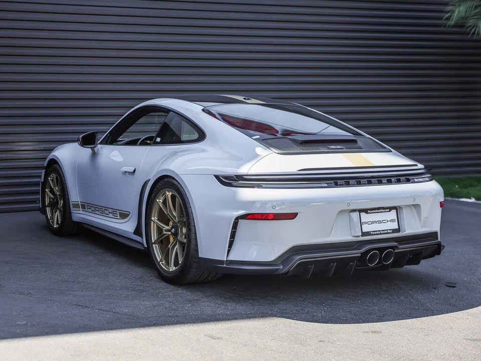 2026 Porsche 992 GT3 - Image 3 of 31