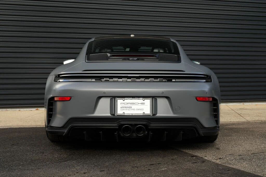 2026 Porsche 992 GT3 - Image 15 of 31