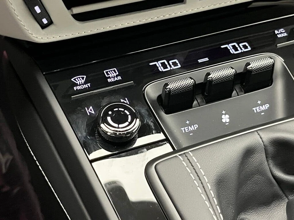2026 Porsche 992 GT3 - Image 18 of 31