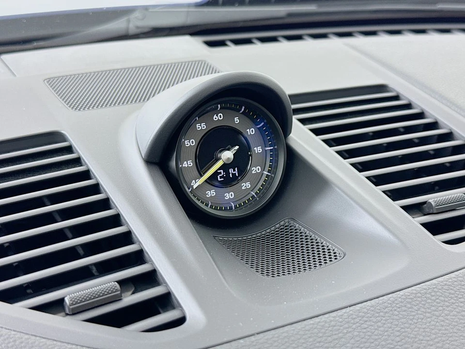 2026 Porsche 992 GT3 - Image 19 of 31