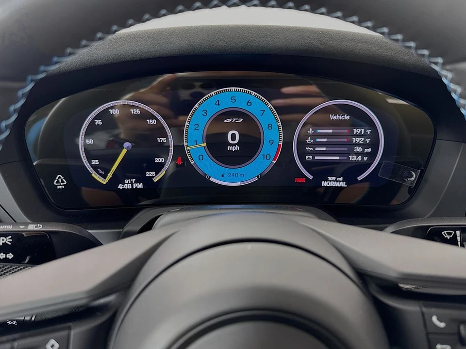 2026 Porsche 992 GT3 - Image 16 of 31