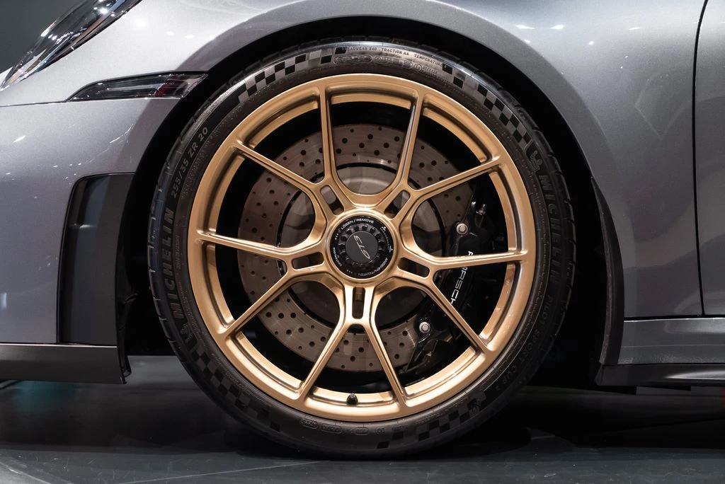 2026 Porsche 992 GT3 - Image 12 of 31