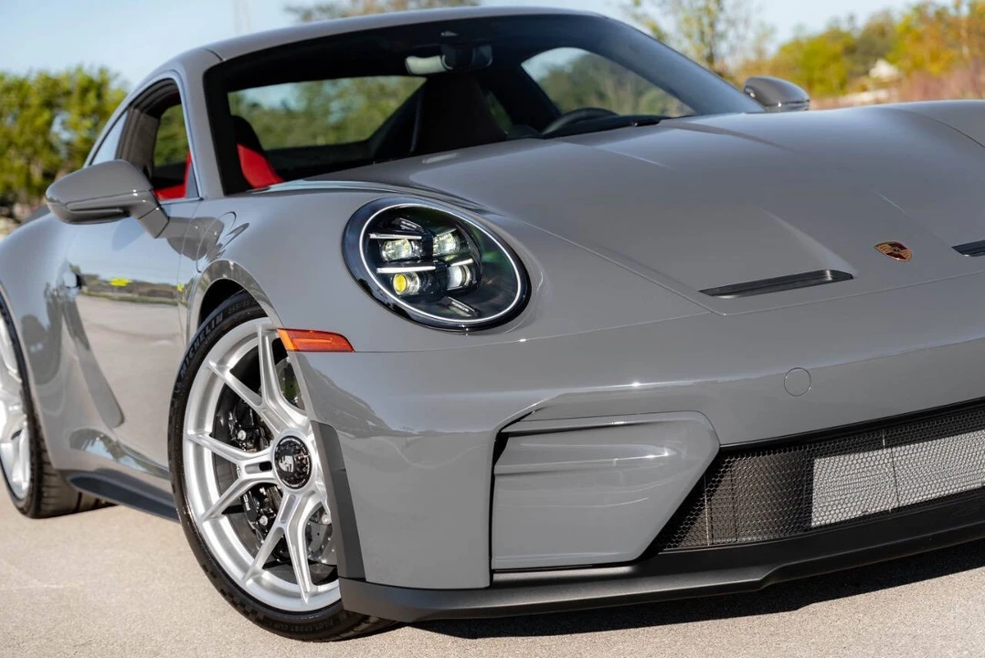 2026 Porsche 992 GT3 - Image 16 of 21