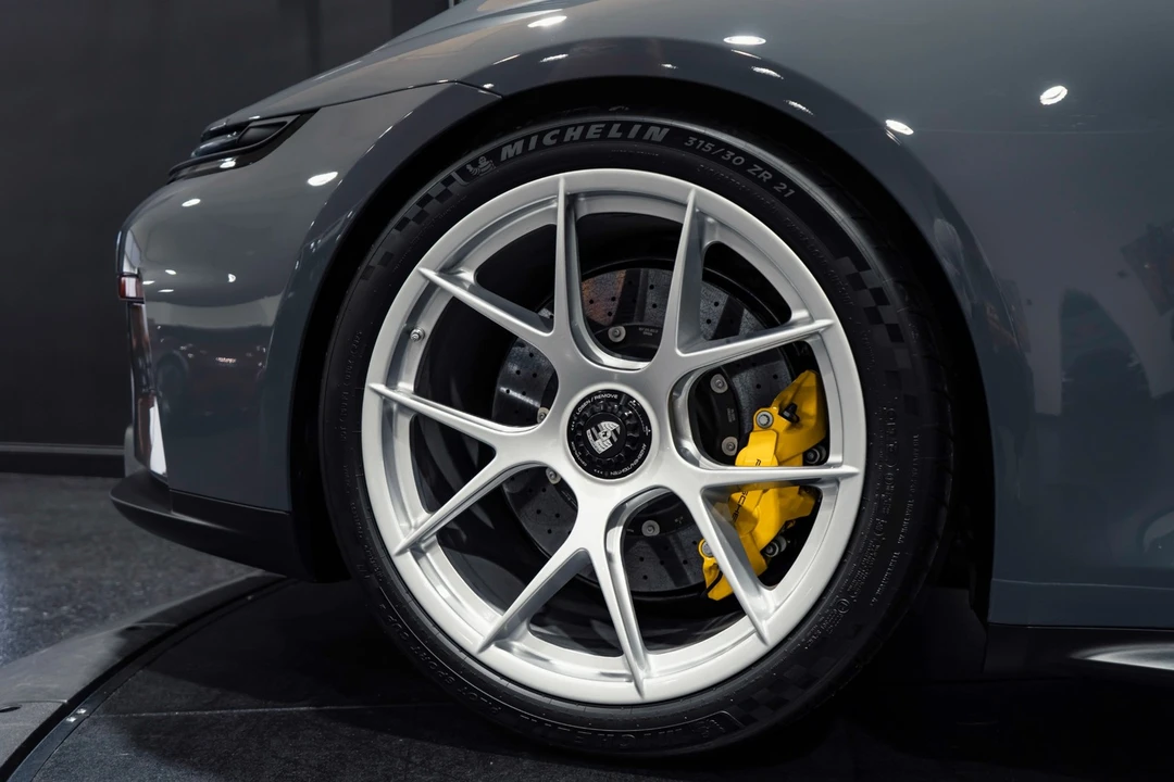 2026 Porsche 992 GT3 - Image 11 of 21