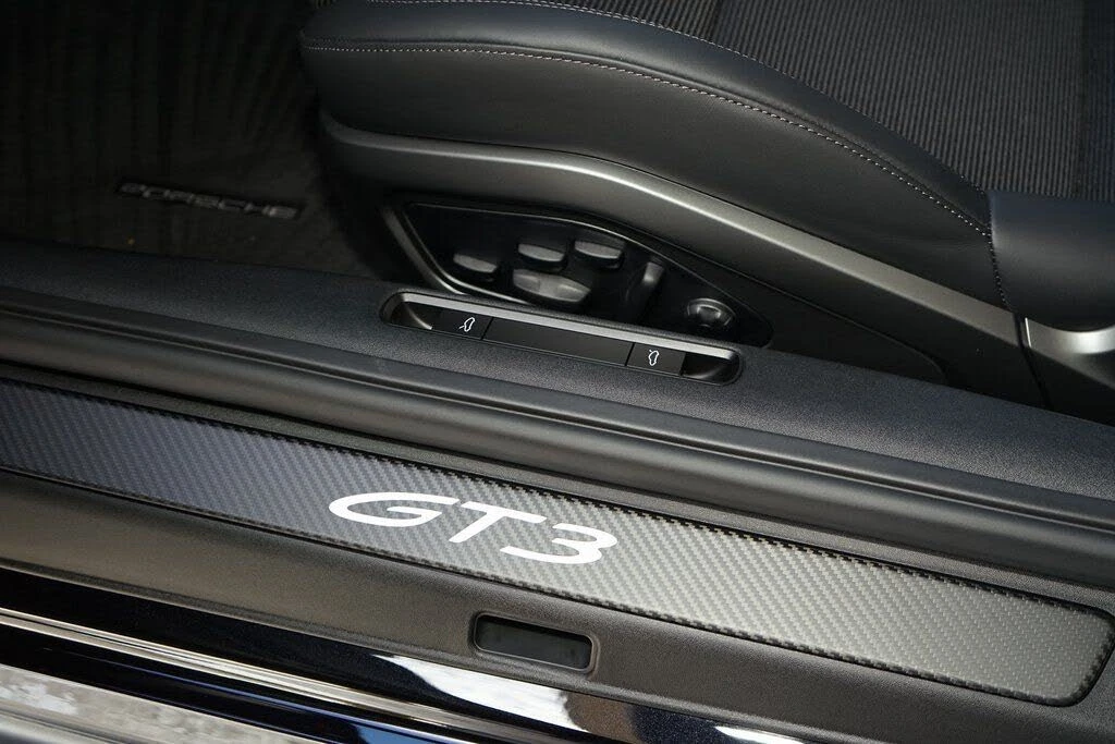 2026 Porsche 992 GT3 Touring - Image 26 of 31