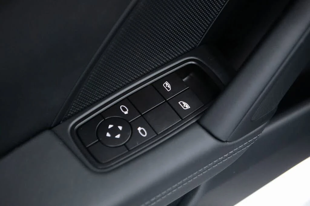 2026 Porsche 992 GT3 Touring - Image 23 of 31