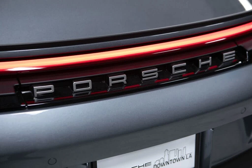 2026 Porsche 992 GT3 Touring - Image 17 of 31