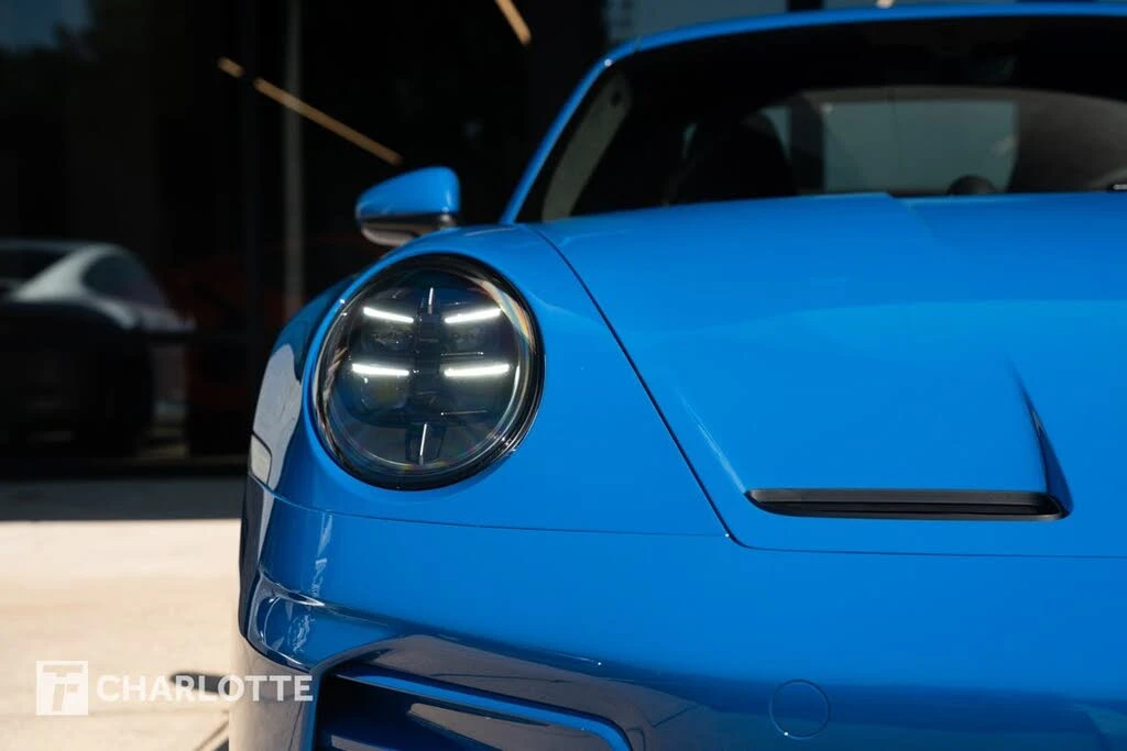 2026 Porsche 992 GT3 Touring - Image 4 of 31