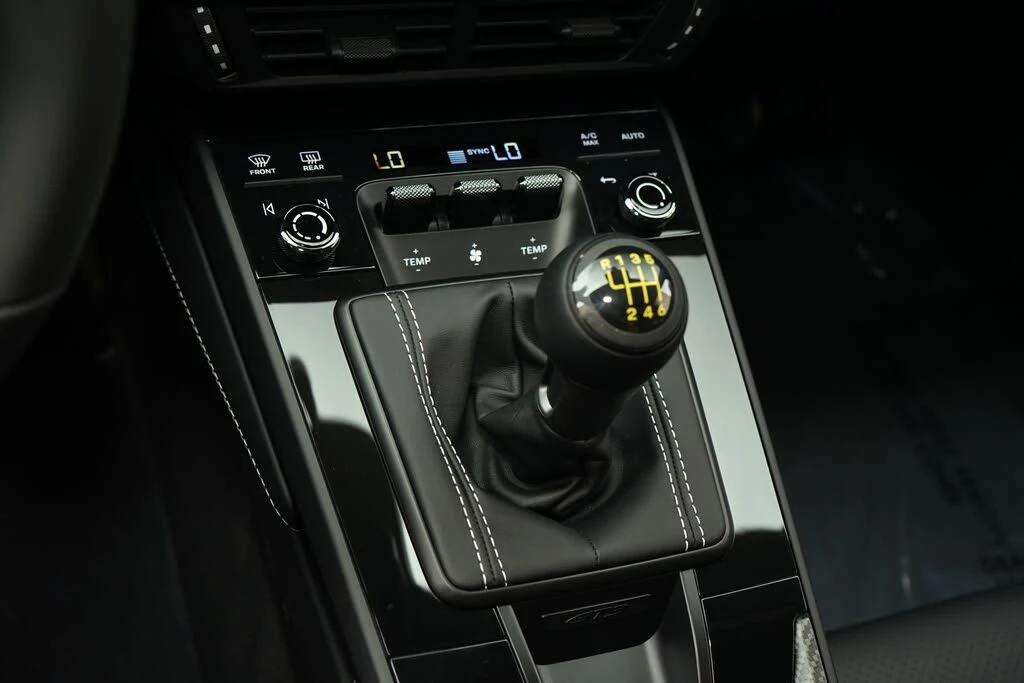 2026 Porsche 992 GT3 Touring - Image 18 of 31