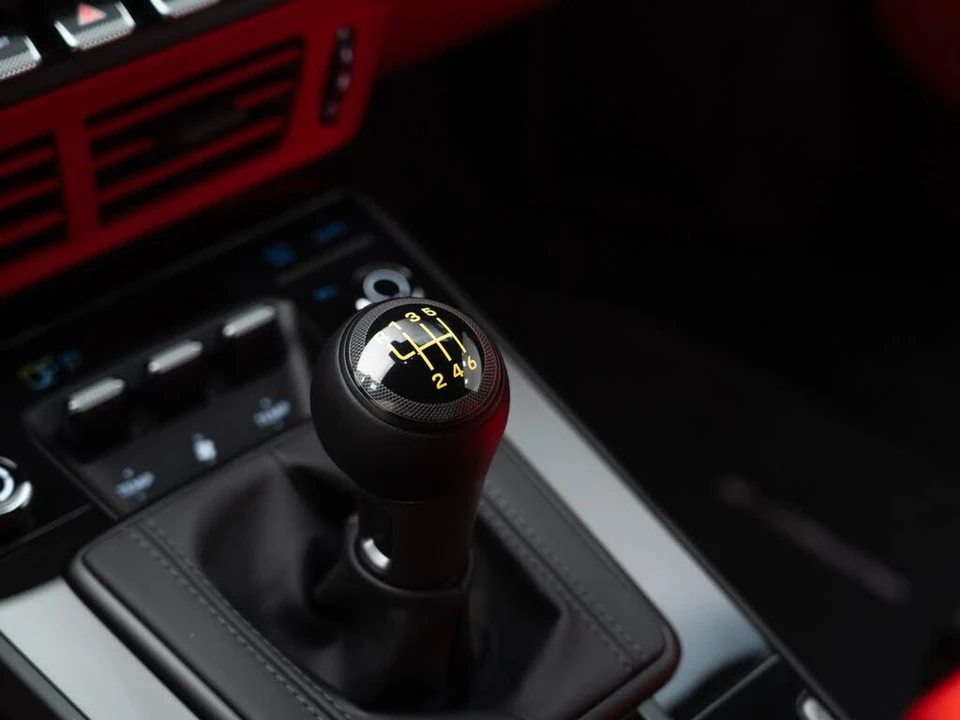 2026 Porsche 992 GT3 Touring - Image 28 of 31