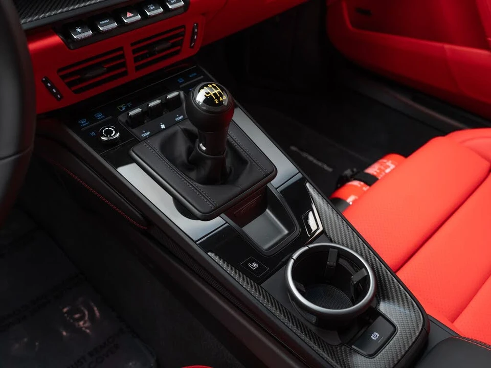 2026 Porsche 992 GT3 Touring - Image 27 of 31