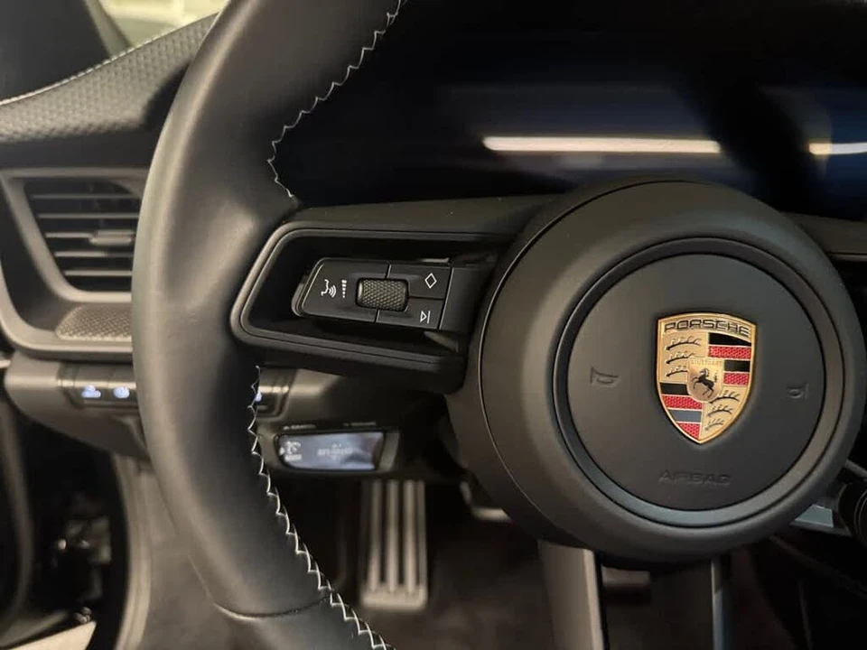 2026 Porsche 992 GT3 Touring - Image 27 of 31