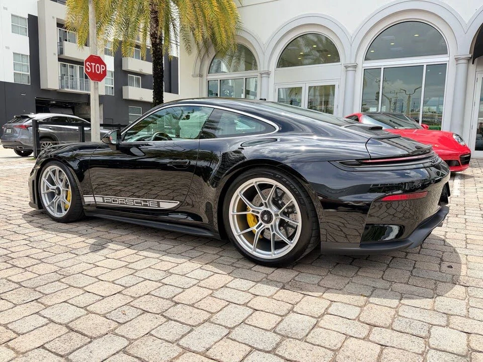 2026 Porsche 992 GT3 Touring - Image 19 of 31