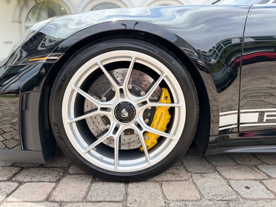 2026 Porsche 992 GT3 Touring - Image 27 of 31